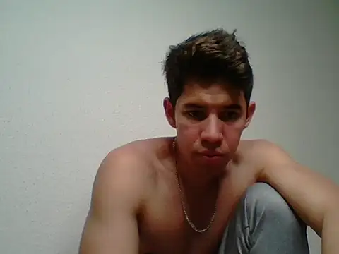 Maxtaylor18 online show from 10-08-25, 02:31