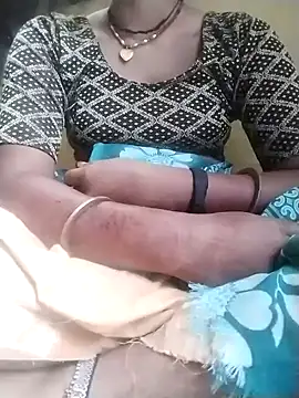 Snapshot of Gopika_Dudi chatting on 10-14-25, 01:50 Gopika Dudi online show from 10-14-25, 01:50