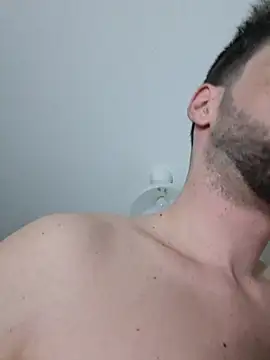 young swisscouple online show from 01-17-26, 11:08