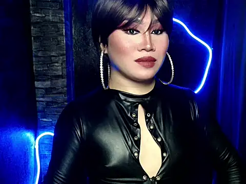 Snapshot of pretty_lassy chatting on 09-24-25, 08:17 pretty lassy online show from 09-24-25, 08:17