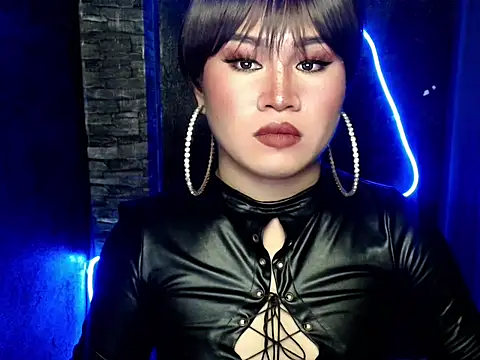 Snapshot of pretty_lassy chatting on 10-21-25, 08:37 pretty lassy online show from 10-21-25, 08:37