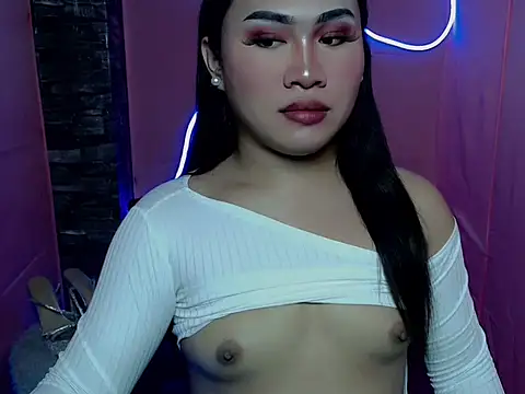 Snapshot of pretty_lassy chatting on 11-10-25, 06:18 pretty lassy online show from 11-10-25, 06:18