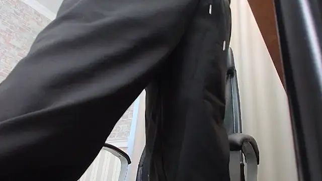 JonahShaw online show from 10-28-25, 05:11