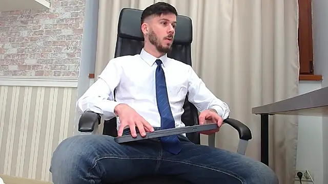 JonahShaw online show from 11-23-25, 05:18