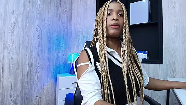 ArianaBeake online show from 10-04-25, 04:05