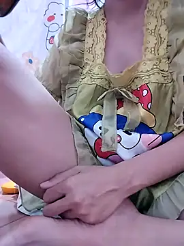 Snapshot of Sexyladzy chatting on 10-14-25, 03:57 Sexyladzy online show from 10-14-25, 03:57