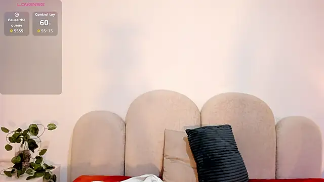 Snapshot of najwa__ chatting on 09-25-25, 04:38 najwa online show from 09-25-25, 04:38