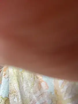 Isa Villamarin online show from 10-10-25, 02:27