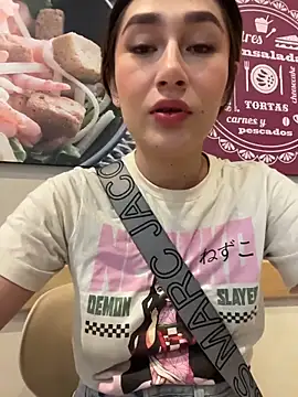 Isa Villamarin online show from 10-24-25, 03:08