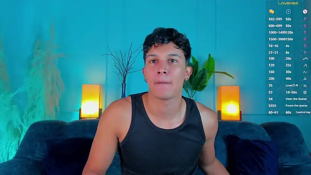 Leo Savage  online show from 02-22-26, 03:40