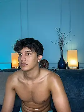 Leo Savage  online show from 03-27-26, 08:26