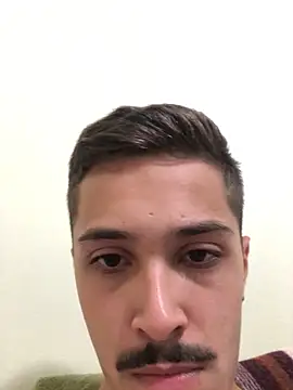 henriquexz244 online show from 03-10-26, 10:37