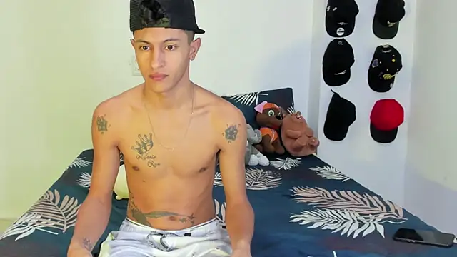 Snapshot of gustavo_saaled19_ chatting on 10-31-25, 05:58 gustavo saaled19 online show from 10-31-25, 05:58