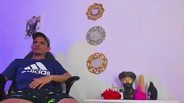  Tarekk  online show from 09-16-25, 05:58