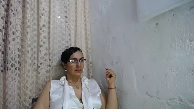 gabbyparker  online show from 12-02-25, 10:38