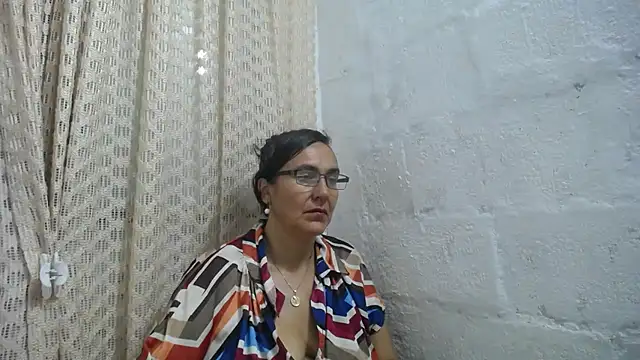 gabbyparker  online show from 04-13-26, 09:37