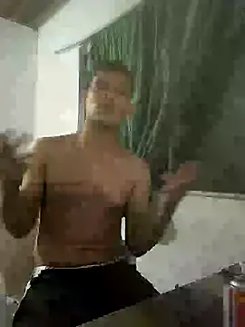 Snapshot of delesteli chatting on 10-17-25, 11:51 delesteli online show from 10-17-25, 11:51