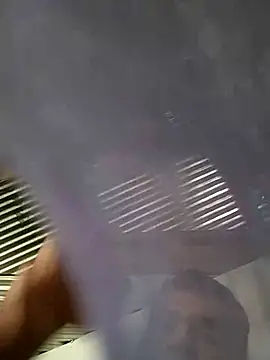 Snapshot of delesteli chatting on 11-09-25, 07:34 delesteli online show from 11-09-25, 07:34