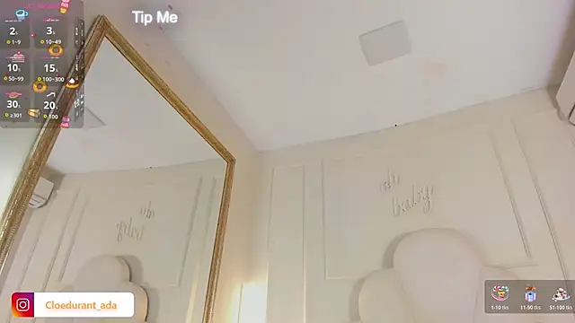 Snapshot of Cloedurant chatting on 10-17-25, 08:22 Cloedurant online show from 10-17-25, 08:22