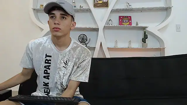 THREE GUYS HOT online show from 11-27-25, 07:16