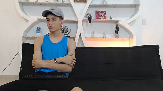 THREE GUYS HOT online show from 11-29-25, 07:28