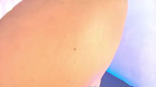 Snapshot of LilyRousee chatting on 11-12-25, 09:25 LilyRousee online show from 11-12-25, 09:25