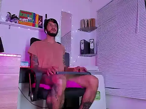 Snapshot of dex_55 chatting on 10-04-25, 01:36 dex 55 online show from 10-04-25, 01:36