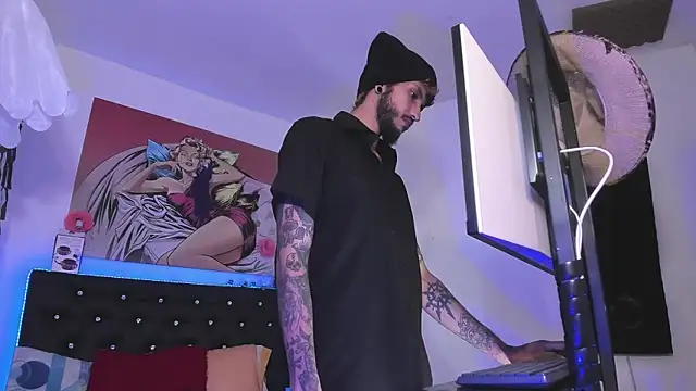 Snapshot of dex_55 chatting on 10-13-25, 01:05 dex 55 online show from 10-13-25, 01:05