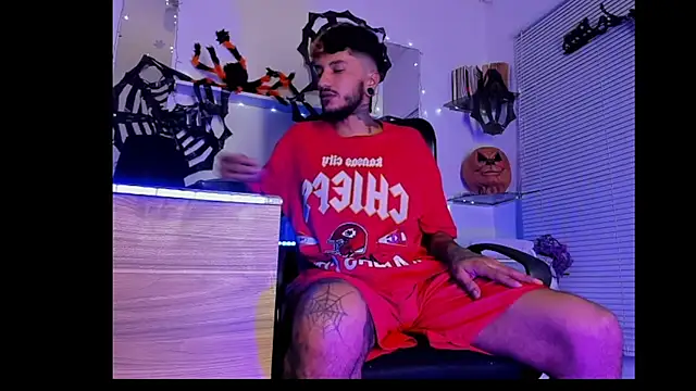 Snapshot of dex_55 chatting on 10-14-25, 01:17 dex 55 online show from 10-14-25, 01:17