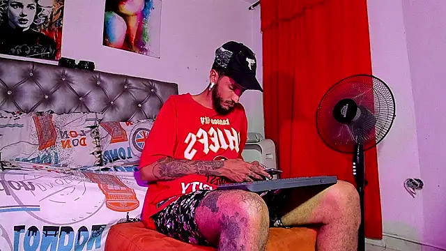 Snapshot of dex_55 chatting on 11-11-25, 01:16 dex 55 online show from 11-11-25, 01:16