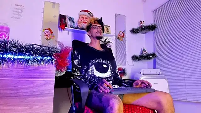 Snapshot of dex_55 chatting on 11-27-25, 01:18 dex 55 online show from 11-27-25, 01:18