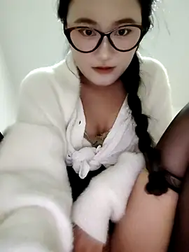 Snapshot of CCAV217 chatting on 11-19-25, 03:12 CCAV217 online show from 11-19-25, 03:12