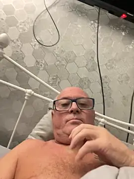 naughtygrandad1 online show from 10-22-25, 05:41