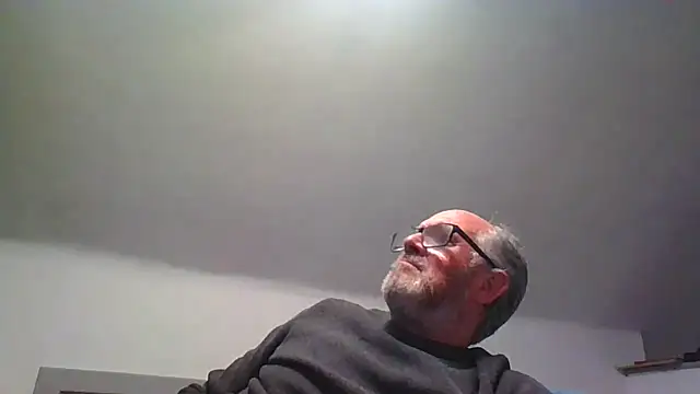 naughtygrandad1 online show from 12-17-25, 07:53