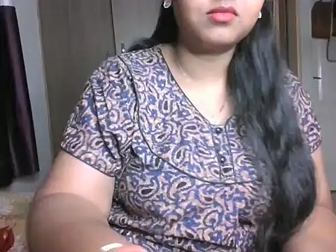 Snapshot of its_me_Rashmi chatting on 11-24-25, 05:45 its me Rashmi online show from 11-24-25, 05:45