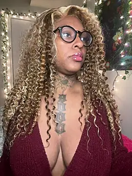 MistiSavannah online show from 04-19-26, 10:58