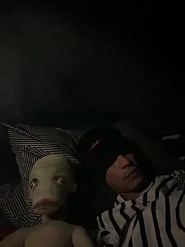 Snapshot of icefun1109 chatting on 11-23-25, 06:52 icefun1109 online show from 11-23-25, 06:52