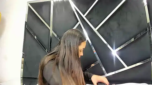 Snapshot of Noa_Arez chatting on 02-04-26, 06:08 Noa Arez online show from 02-04-26, 06:08