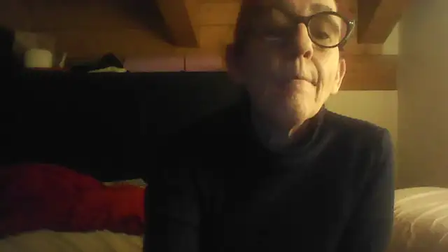 Snapshot of klarissabloum chatting on 02-28-26, 09:21 klarissabloum online show from 02-28-26, 09:21