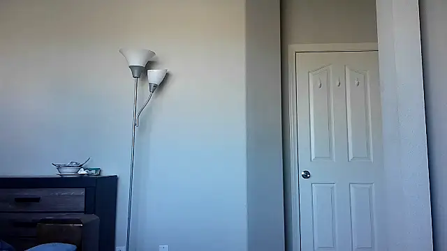 Snapshot of Marlowlovee chatting on 10-05-25, 04:16 Marlowlovee online show from 10-05-25, 04:16