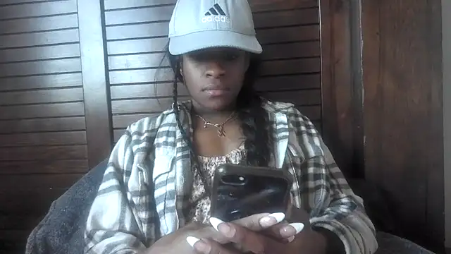 Snapshot of Marlowlovee chatting on 01-12-26, 06:13 Marlowlovee online show from 01-12-26, 06:13