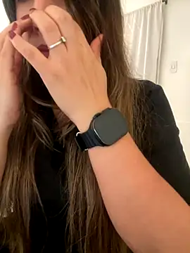 Snapshot of emma_hot2006 chatting on 11-27-25, 05:48 emma hot2006 online show from 11-27-25, 05:48