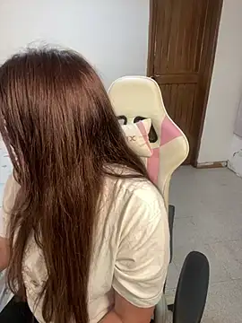 emma hot2006 online show from 01-10-26, 08:21