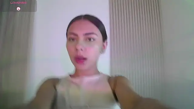 LilybethGray online show from 09-20-25, 11:06