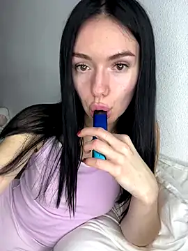 Snapshot of karrr__aaa chatting on 11-11-25, 08:42 karrr aaa online show from 11-11-25, 08:42