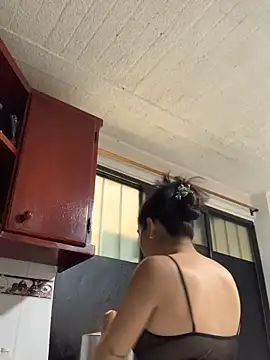 Snapshot of miaftmax chatting on 11-16-25, 05:18 miaftmax online show from 11-16-25, 05:18