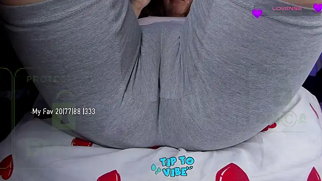 Cameltoe squirt inPants online show from 02-11-25, 04:56