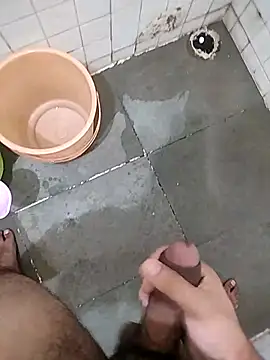 Snapshot of COme8989 chatting on 09-15-25, 10:26 COme8989 online show from 09-15-25, 10:26