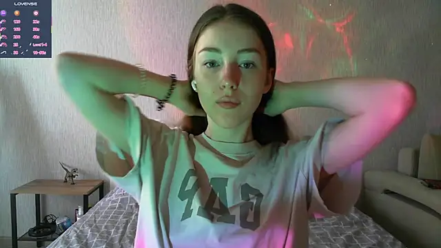 Snapshot of eskatmi chatting on 09-27-25, 12:59 eskatmi online show from 09-27-25, 12:59