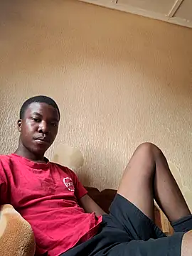 Snapshot of sweetdickboy2 chatting on 09-13-25, 11:32 sweetdickboy2 online show from 09-13-25, 11:32